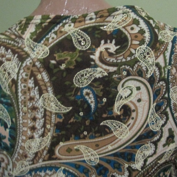 LA KHAKI TOP BLOUSE SIZE L - Picture 3 of 5